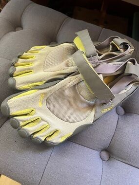 Vibram FiveFingers Grey and Yellow Minimalist Toe Shoes